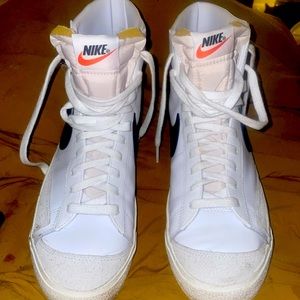 Nike Men’s Blazer Mid ‘77 Vintage